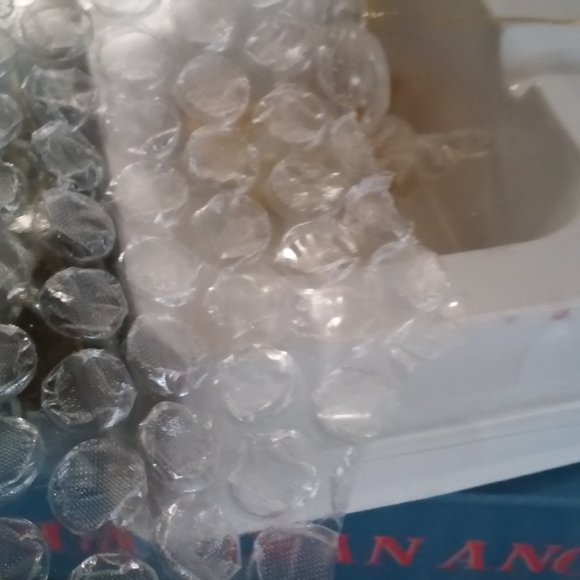 Guardian Angel Wind chimes Gold Top With Clear Angels With Gold Wings New - Picture 5 of 6